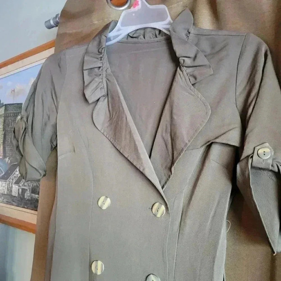 Classic Green/Kakhi Double Breasted Dress with self belt med wt fabric - Picture 9 of 10